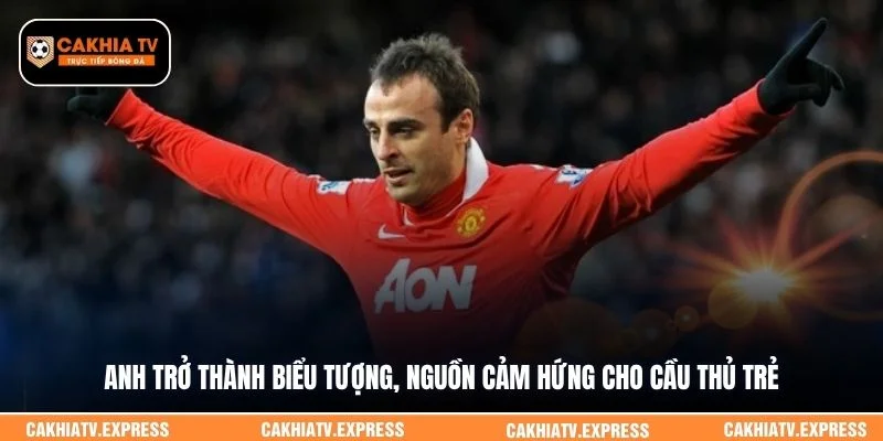  Anh trở thành biểu tượng, nguồn cảm hứng cho cầu thủ trẻ